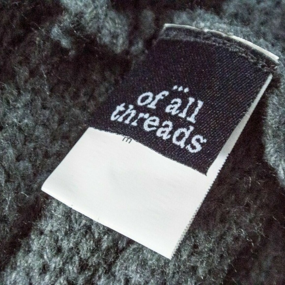 Infinity Scarf - Of All Threads - Picture 3 of 6